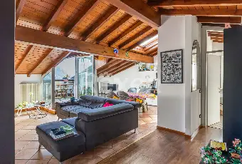 Rexer-Valsolda-Mansarda-con-Vista-Lago-Eleganza-e-Tranquillit-sul-Lago-di-Lugano-Altro