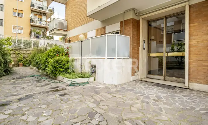 Rexer-Roma-Trilocale-con-terrazzi-a-livello-Altro