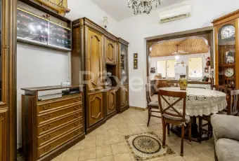 Rexer-Roma-Trilocale-con-terrazzi-a-livello-Altro