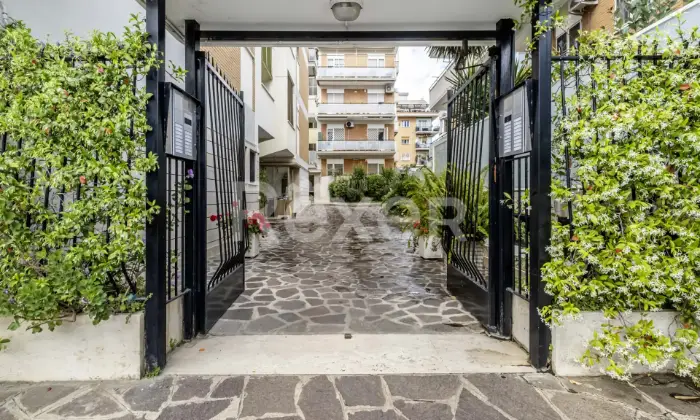 Rexer-Roma-Trilocale-con-terrazzi-a-livello-Altro