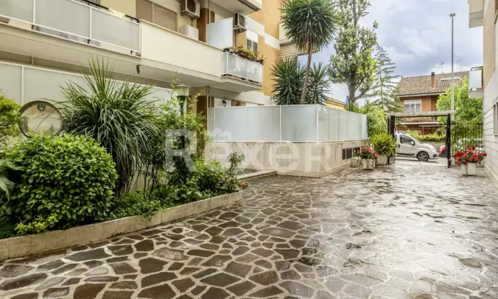 Rexer-Roma-Trilocale-con-terrazzi-a-livello-Altro