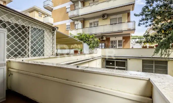 Rexer-Roma-Trilocale-con-terrazzi-a-livello-Altro