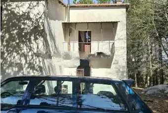 Rexer-Bocca-di-Piazza-Vendesi-una-Magnifica-Villa-Indipendente-a-Parenti-Altro