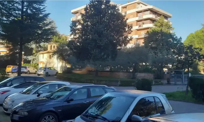 Rexer-Roges-Vendesi-appartamento-spazioso-e-luminoso-a-Rende-CS-Altro