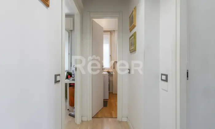 Rexer-Abbiategrasso-Tre-locali-con-terrazzo-al-piano-primo-e-box-zona-GalileiCirconvallazione-Altro