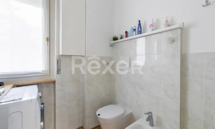 Rexer-Abbiategrasso-Tre-locali-con-terrazzo-al-piano-primo-e-box-zona-GalileiCirconvallazione-Altro