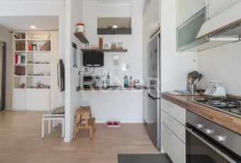 Rexer-Abbiategrasso-Tre-locali-con-terrazzo-al-piano-primo-e-box-zona-GalileiCirconvallazione-Altro