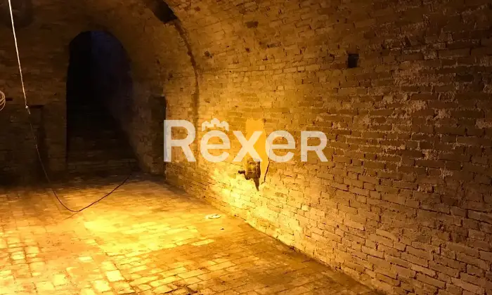 Rexer-Mondavio-PALAZZO-A-SANT-ANDREA-DI-SUASA-Altro