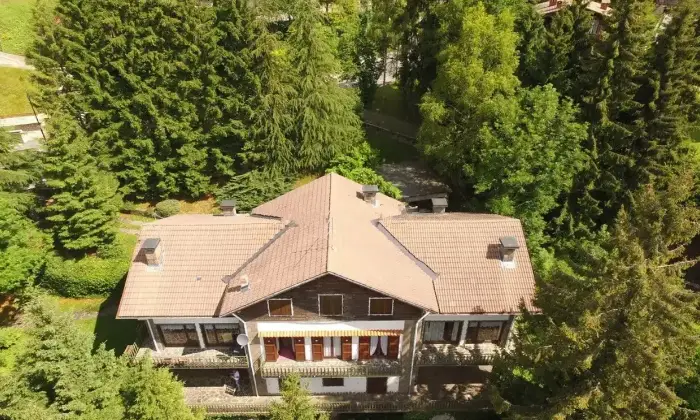 Rexer-Selvino-Vendesi-Prestigiosa-villa-con-ampio-giardino-a-Selvino-BG-Altro