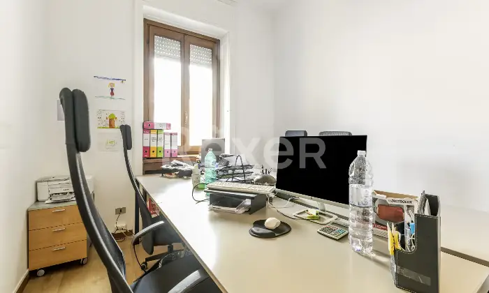 Rexer-Milano-Appartamento-con-tre-ingressi-di-mq-Repubblica-Altro