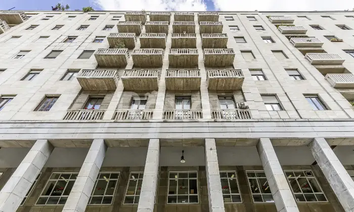 Rexer-Milano-Appartamento-con-tre-ingressi-di-mq-Repubblica-Altro