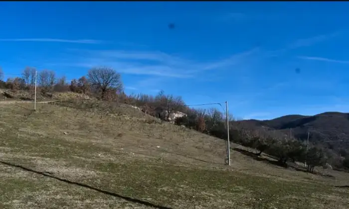 Rexer-San-Chirico-Raparo-PZ-Vendesi-Rustico-da-Ristrutturare-San-Chirico-Raparo-PZ-con-Vista-Panoramica-Altro