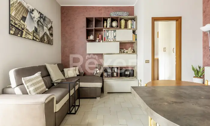 Rexer-Rozzano-Luminoso-trilocale-a-Quinto-De-Stampi-Altro