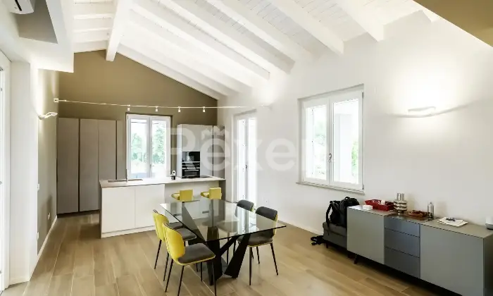 Rexer-Terni-Villa-Unifamiliare-di-Nuovissima-Costruzione-con-Piscina-e-Ampio-Giardino-Classe-Energetica-A-Altro