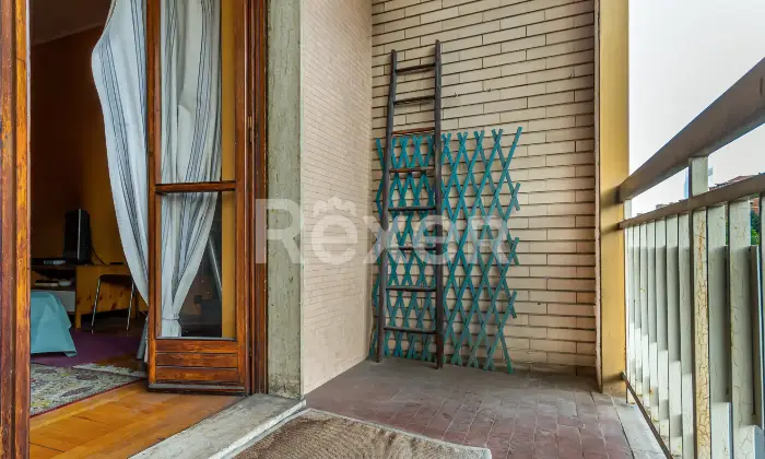 Rexer-Torino-Ampio-Trilocale-in-Vendita-a-Torino-Corso-Eusebio-Giambone-Balcone