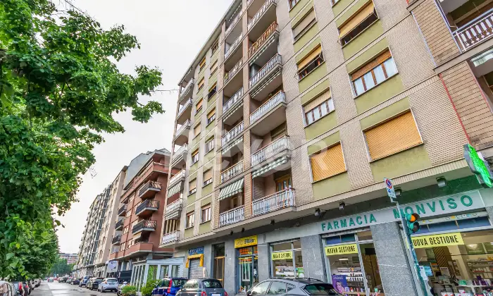 Rexer-Torino-Ampio-Trilocale-in-Vendita-a-Torino-Corso-Eusebio-Giambone-Facciata