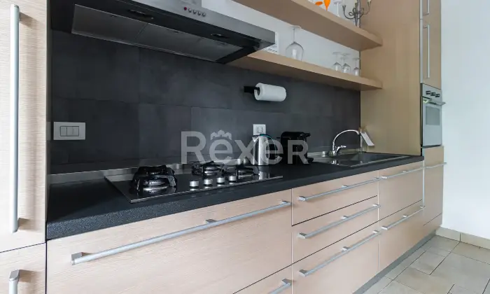 Rexer-Milano-Trilocale-con-Terrazzo-Via-Savona-Altro