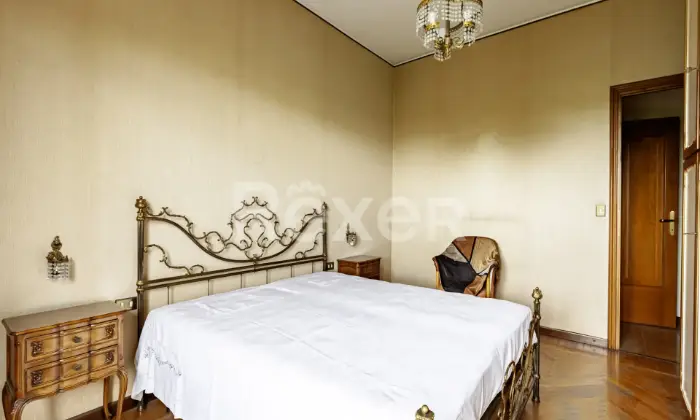Rexer-Milano-Piazzale-Tripoli-Adze-Appartamento-di-locali-doppia-esposizione-balconi-e-ampio-solaio-Altro