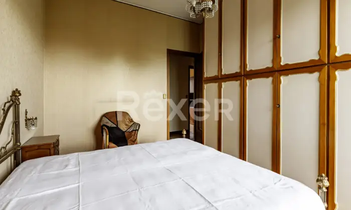 Rexer-Milano-Piazzale-Tripoli-Adze-Appartamento-di-locali-doppia-esposizione-balconi-e-ampio-solaio-Altro