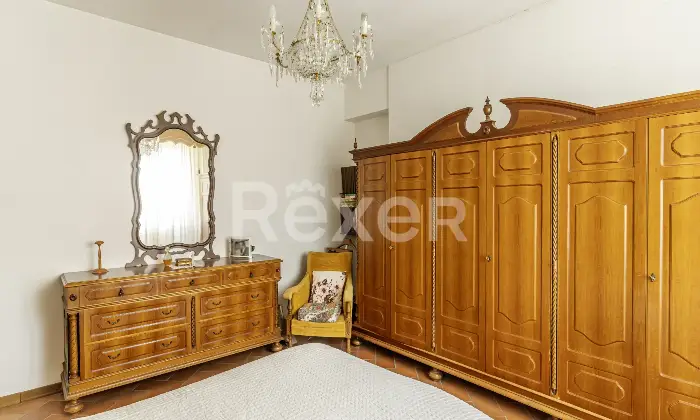 Rexer-Sinalunga-Ampio-quadrilocale-con-box-auto-Altro