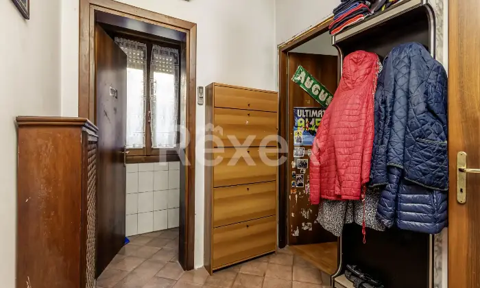Rexer-Piazza-Vecchia-Appartamento-piano-terra-con-due-camere-Altro