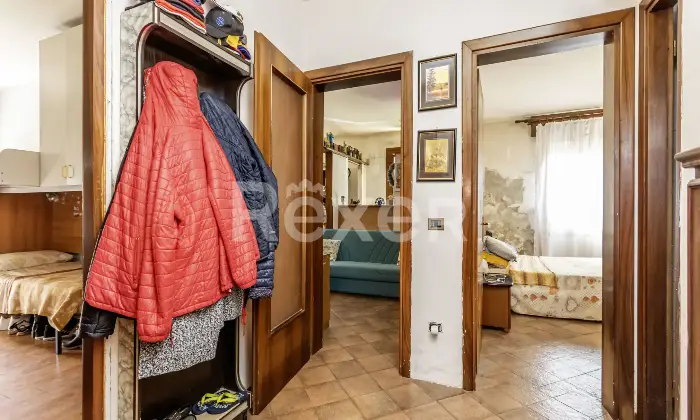 Rexer-Piazza-Vecchia-Appartamento-piano-terra-con-due-camere-Altro