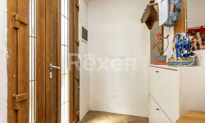 Rexer-Piazza-Vecchia-Appartamento-piano-terra-con-due-camere-Altro