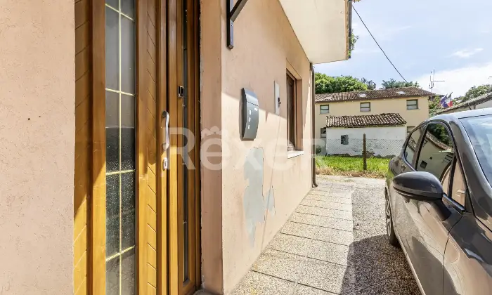 Rexer-Piazza-Vecchia-Appartamento-piano-terra-con-due-camere-Altro