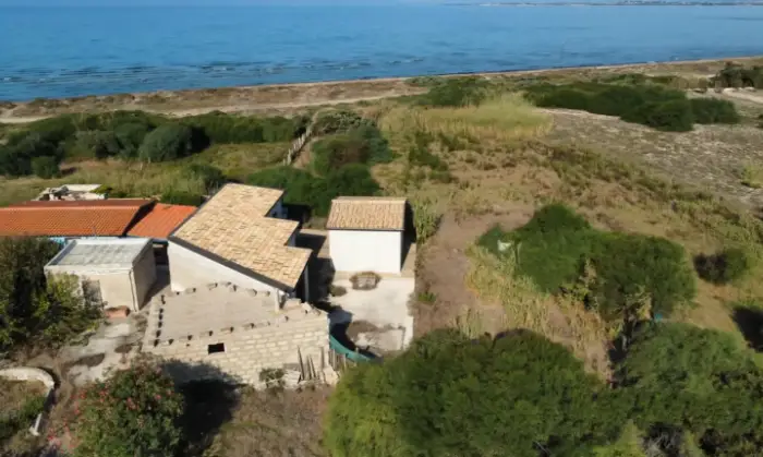 Rexer-Pachino-Vendesi-villetta-fronte-mare-e-a-Pachino-SR-Altro