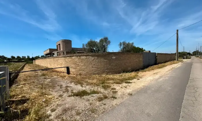 Rexer-Galatone-Vendesi-Rustico-con-ampio-terreno-edificabile-a-Galatone-LE-Altro