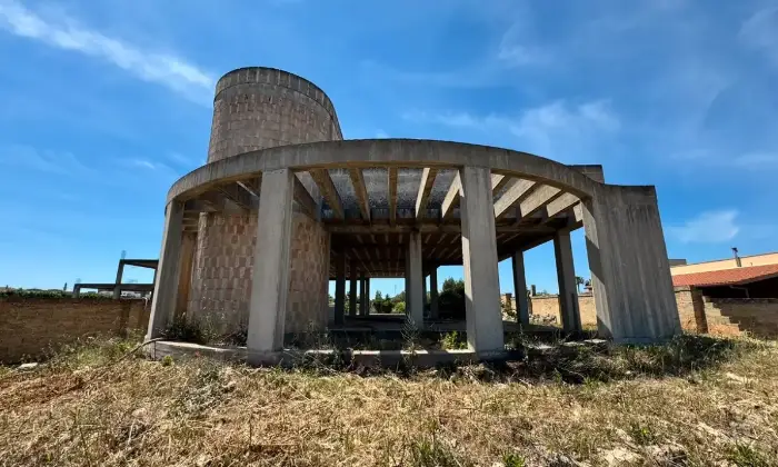 Rexer-Galatone-Vendesi-Rustico-con-ampio-terreno-edificabile-a-Galatone-LE-Altro