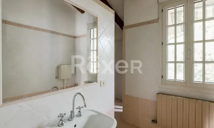 Rexer-Santa-Maria-di-Sala-Ampio-appartamento-con-scoperto-esclusivo-Altro