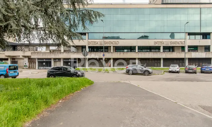 Rexer-Milano-Struttura-indipendente-in-area-strategica-Altro