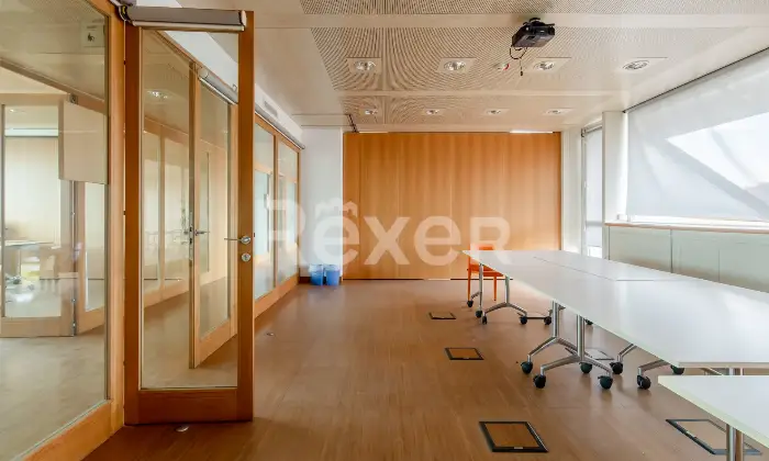Rexer-Milano-Struttura-indipendente-in-area-strategica-Altro
