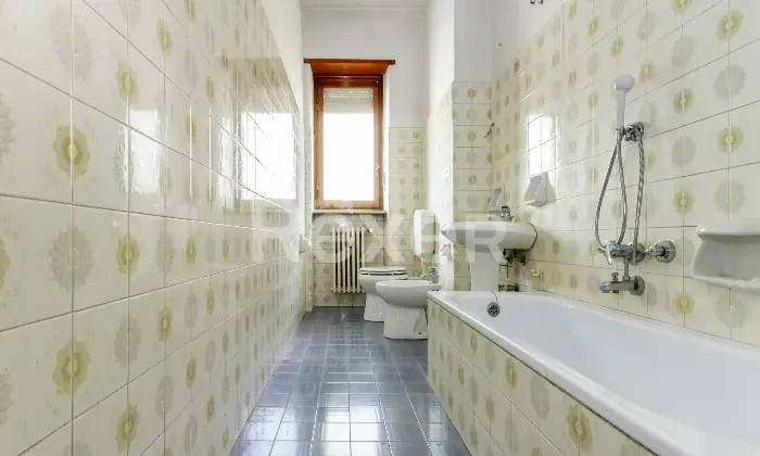 Rexer-Torino-Quadrilocale-con-posto-auto-Altro