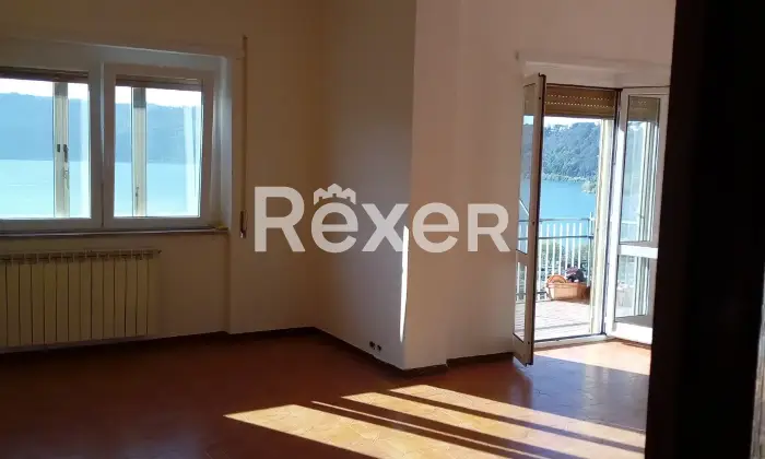 Rexer-Castel-Gandolfo-Vendesi-appartamento-a-Castel-Gandolfo-RM-Altro