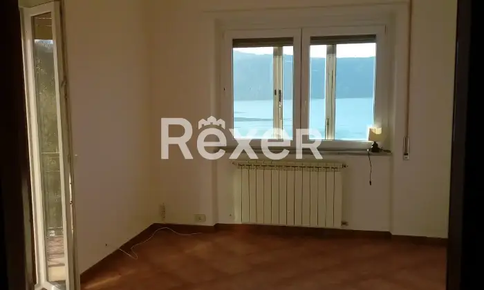 Rexer-Castel-Gandolfo-Vendesi-appartamento-a-Castel-Gandolfo-RM-Altro