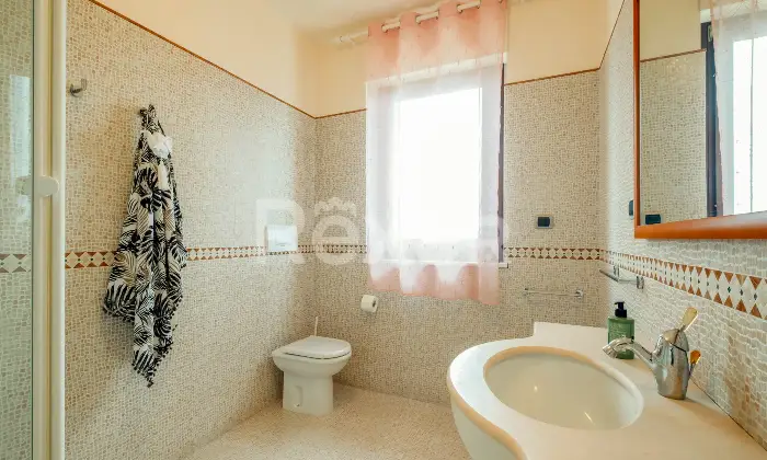 Rexer-Francavilla-al-Mare-Un-rifugio-esclusivo-a-Francavilla-al-Mare-Villa-con-piscina-charme-e-riservatezza-Altro