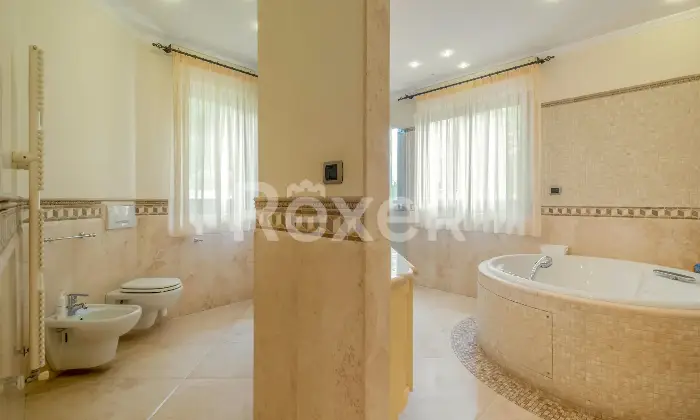 Rexer-Francavilla-al-Mare-Un-rifugio-esclusivo-a-Francavilla-al-Mare-Villa-con-piscina-charme-e-riservatezza-Altro