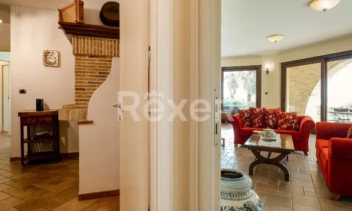 Rexer-Francavilla-al-Mare-Un-rifugio-esclusivo-a-Francavilla-al-Mare-Villa-con-piscina-charme-e-riservatezza-Altro