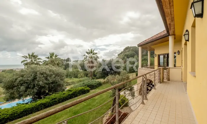 Rexer-Francavilla-al-Mare-Un-rifugio-esclusivo-a-Francavilla-al-Mare-Villa-con-piscina-charme-e-riservatezza-Altro