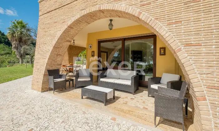Rexer-Francavilla-al-Mare-Un-rifugio-esclusivo-a-Francavilla-al-Mare-Villa-con-piscina-charme-e-riservatezza-Altro