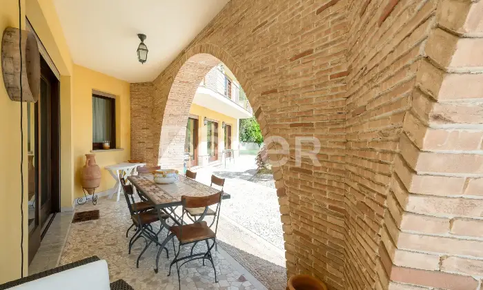 Rexer-Francavilla-al-Mare-Un-rifugio-esclusivo-a-Francavilla-al-Mare-Villa-con-piscina-charme-e-riservatezza-Altro