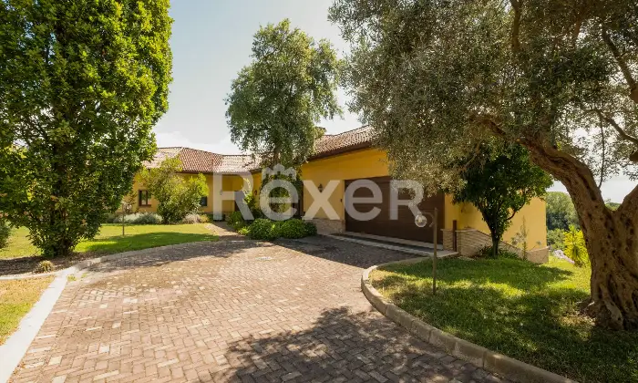 Rexer-Francavilla-al-Mare-Un-rifugio-esclusivo-a-Francavilla-al-Mare-Villa-con-piscina-charme-e-riservatezza-Altro