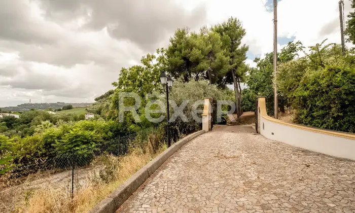 Rexer-Francavilla-al-Mare-Un-rifugio-esclusivo-a-Francavilla-al-Mare-Villa-con-piscina-charme-e-riservatezza-Altro