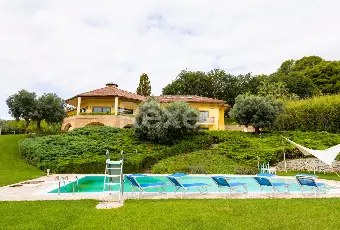 Rexer-Francavilla-al-Mare-Un-rifugio-esclusivo-a-Francavilla-al-Mare-Villa-con-piscina-charme-e-riservatezza-Altro