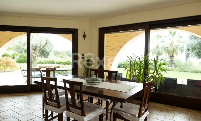 Rexer-Francavilla-al-Mare-Un-rifugio-esclusivo-a-Francavilla-al-Mare-Villa-con-piscina-charme-e-riservatezza-Altro