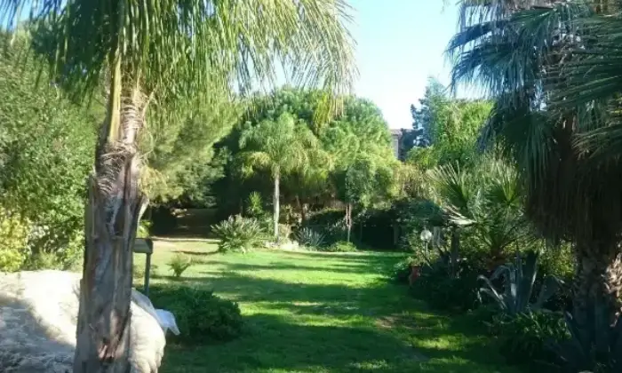 Rexer-Gizzeria-Vendesi-una-villa-esclusiva-a-soli-metri-dal-mare-a-Gizzeria-Altro