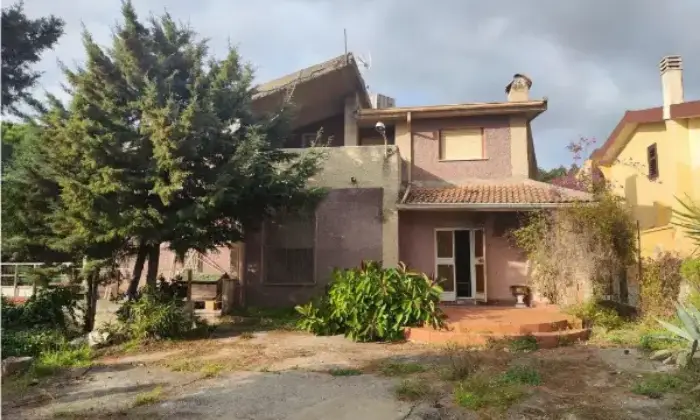 Rexer-Gizzeria-Vendesi-una-villa-esclusiva-a-soli-metri-dal-mare-a-Gizzeria-Altro