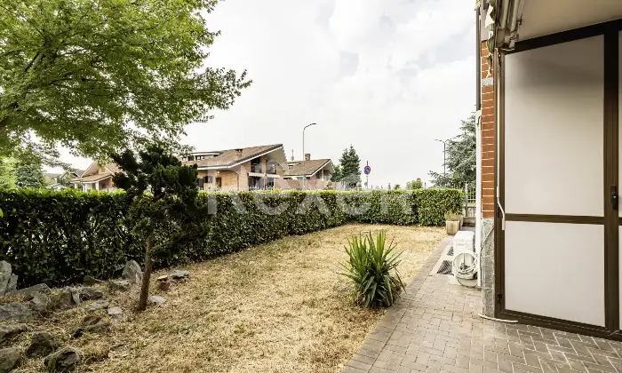 Rexer-Orbassano-QUADRILOCALE-TERMOAUTONOMO-CON-BOX-AUTO-Giardino